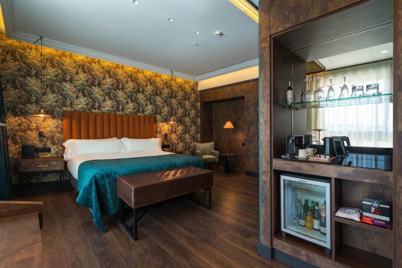 Catalonia Donosti Hotel Сан Себастиан Екстериор снимка