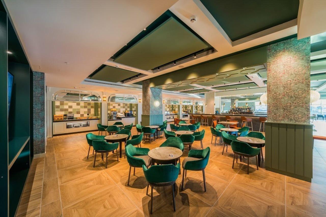 Catalonia Donosti Hotel Сан Себастиан Екстериор снимка
