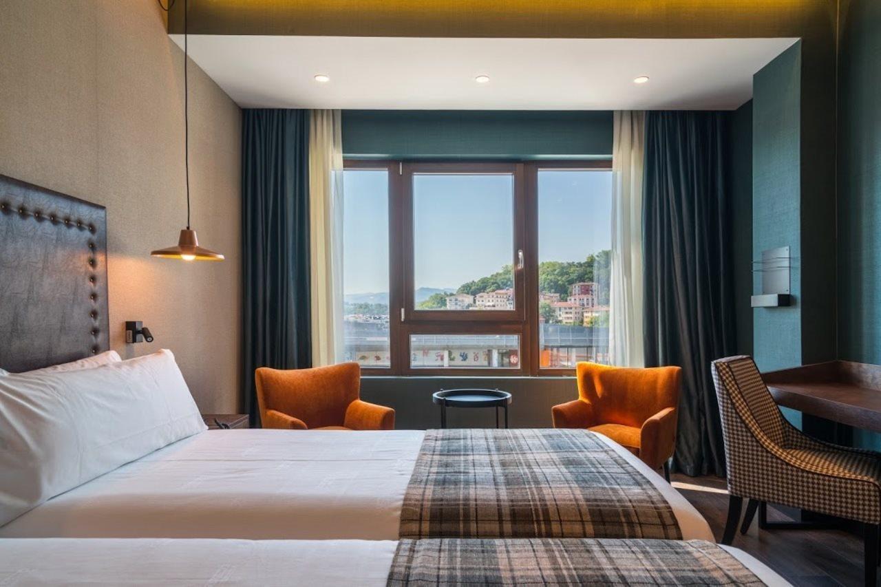 Catalonia Donosti Hotel Сан Себастиан Екстериор снимка