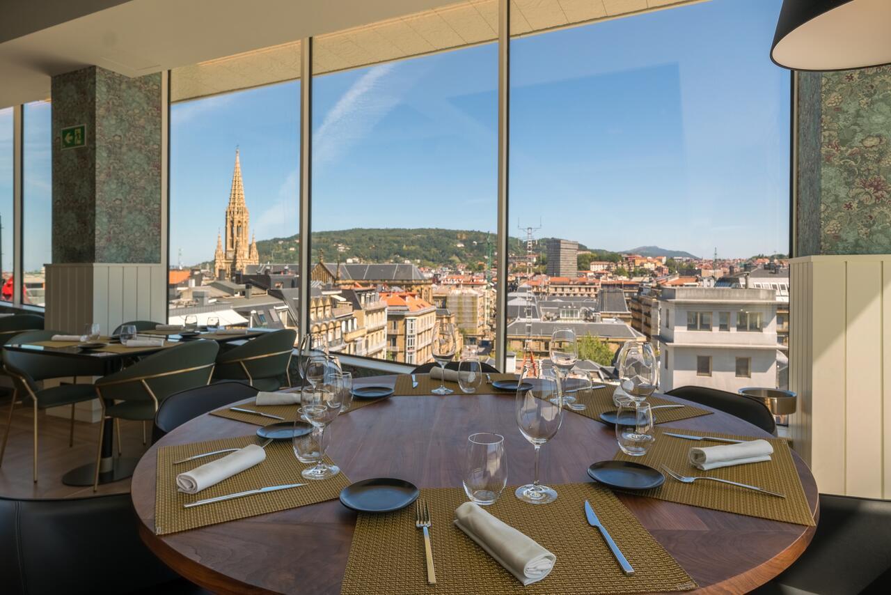 Catalonia Donosti Hotel Сан Себастиан Екстериор снимка
