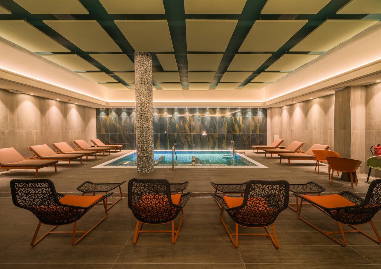 Catalonia Donosti Hotel Сан Себастиан Екстериор снимка