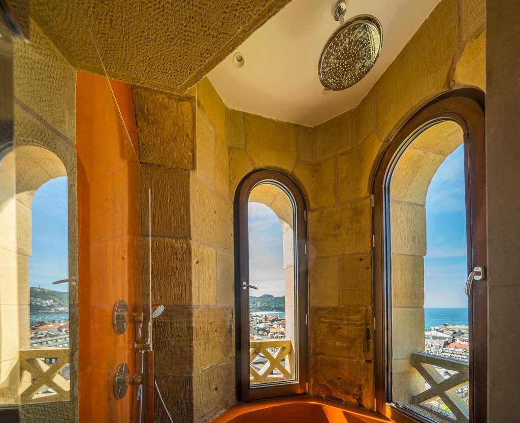 Catalonia Donosti Hotel Сан Себастиан Екстериор снимка